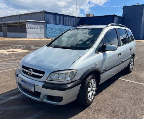 CHEVROLET ZAFIRA 2.0 MPFI EXPRESSION 8V FLEX 4P AUTOMÁTICO